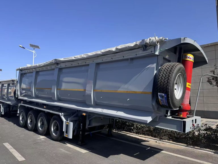 Rear dump semi-trailer